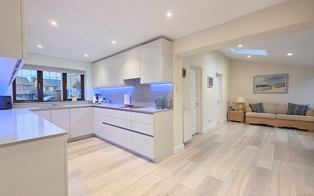 Property photo 2 of 20 4605684