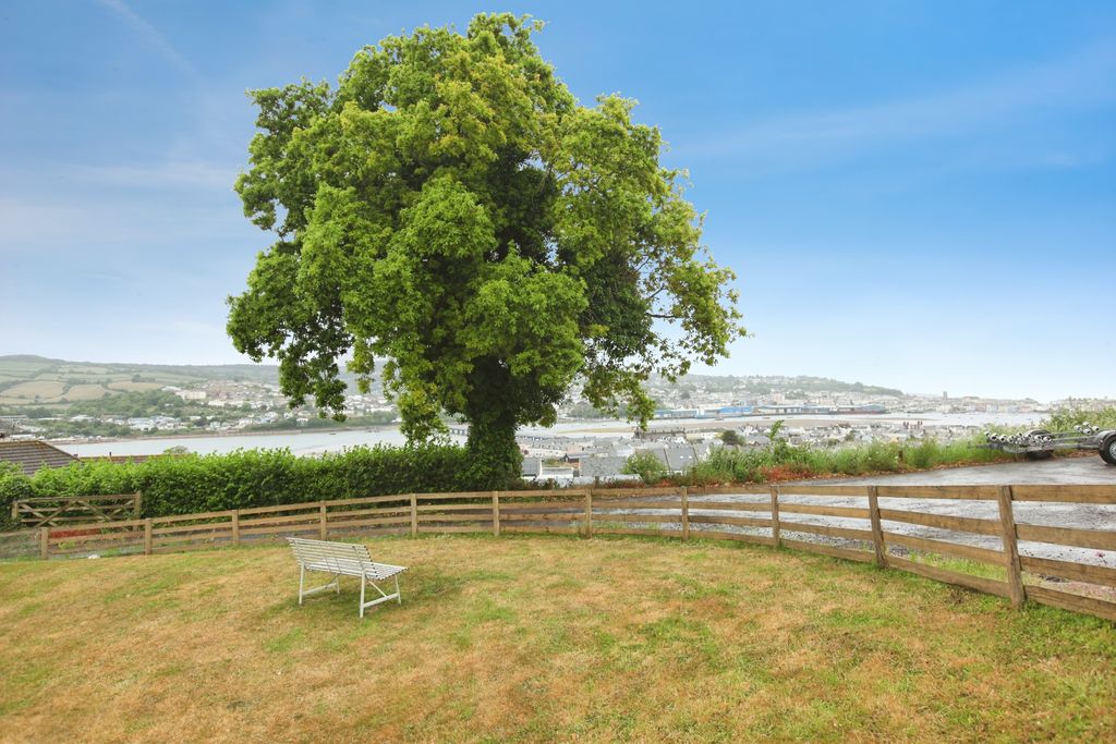 Property photo 1 of 20 Garden &amp; Estuary Views