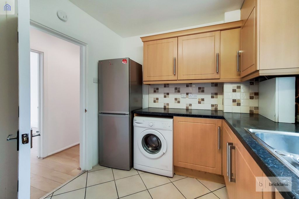 Property photo 2 of 16 Photo 1