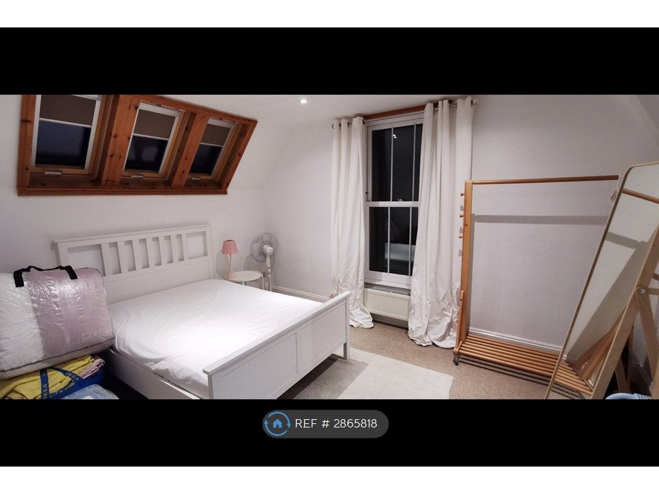 Property photo 3 of 21 Master Bedroom At Night