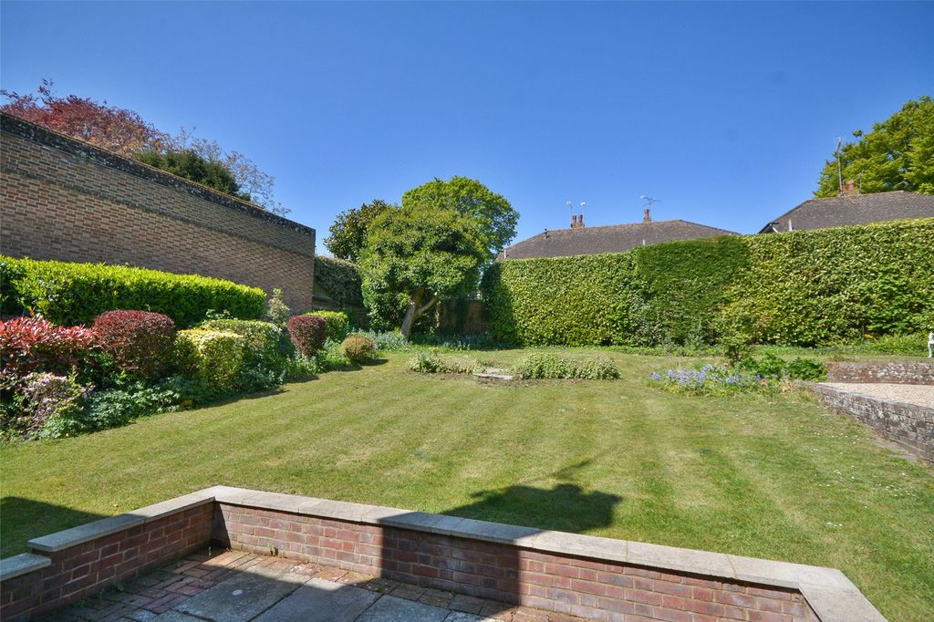 Property photo 2 of 25 Picture No. 53