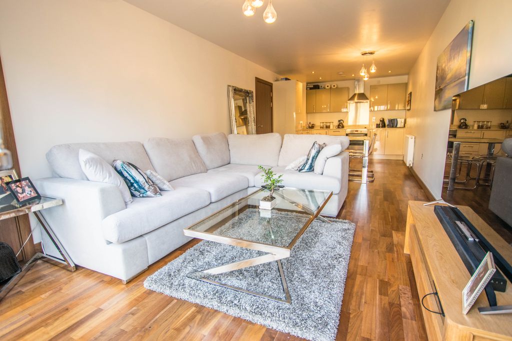 Property photo 2 of 13