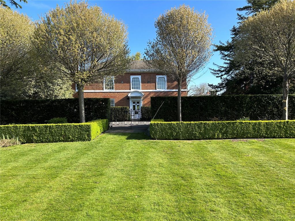 Property photo 1 of 35 Picture No. 04