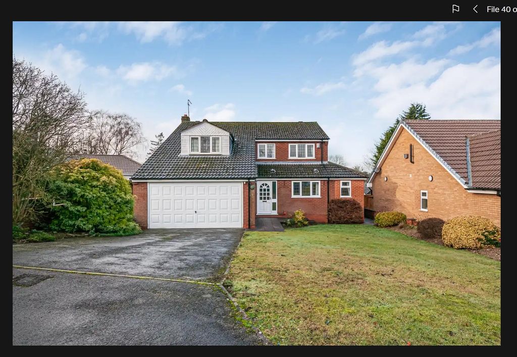 Property photo 1 of 16 Front With Drive.Png