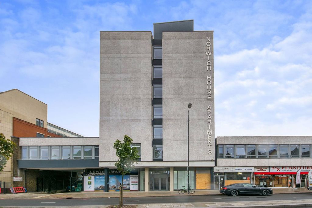 Property photo 2 of 5