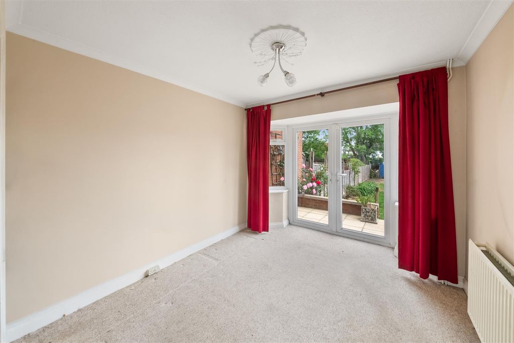 Property photo 3 of 15