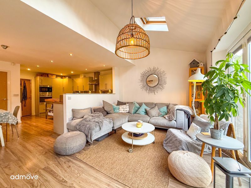 Property photo 3 of 29 Photo 21