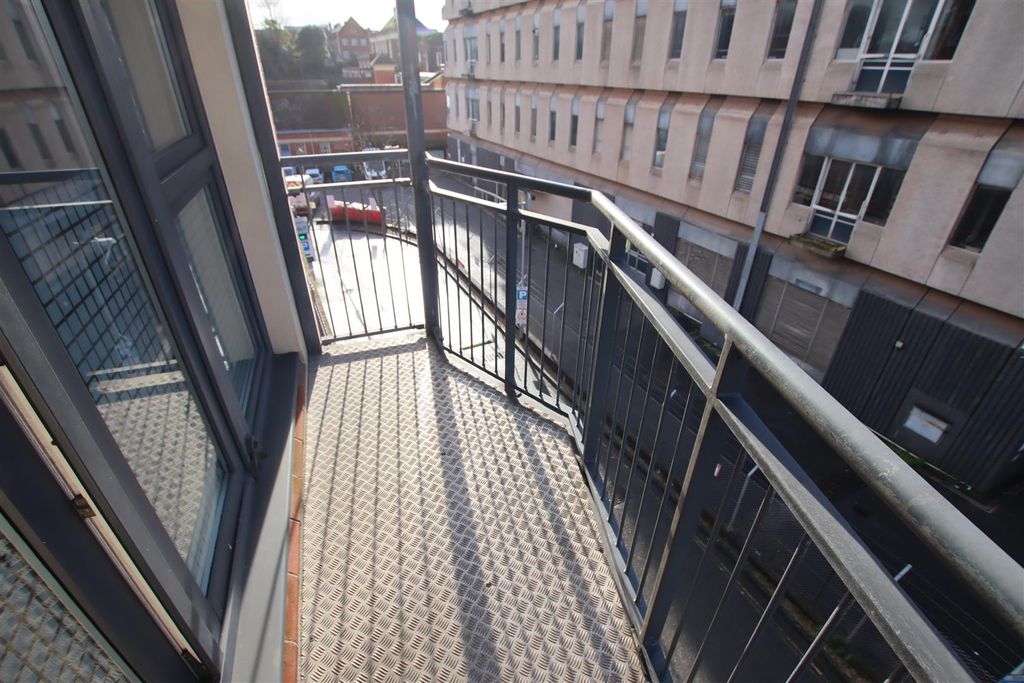 Property photo 3 of 7 Balcony.Jpg