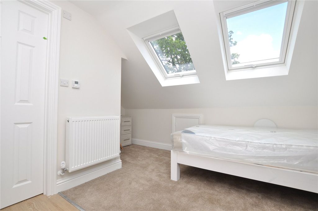 Property photo 3 of 4 Picture No. 02