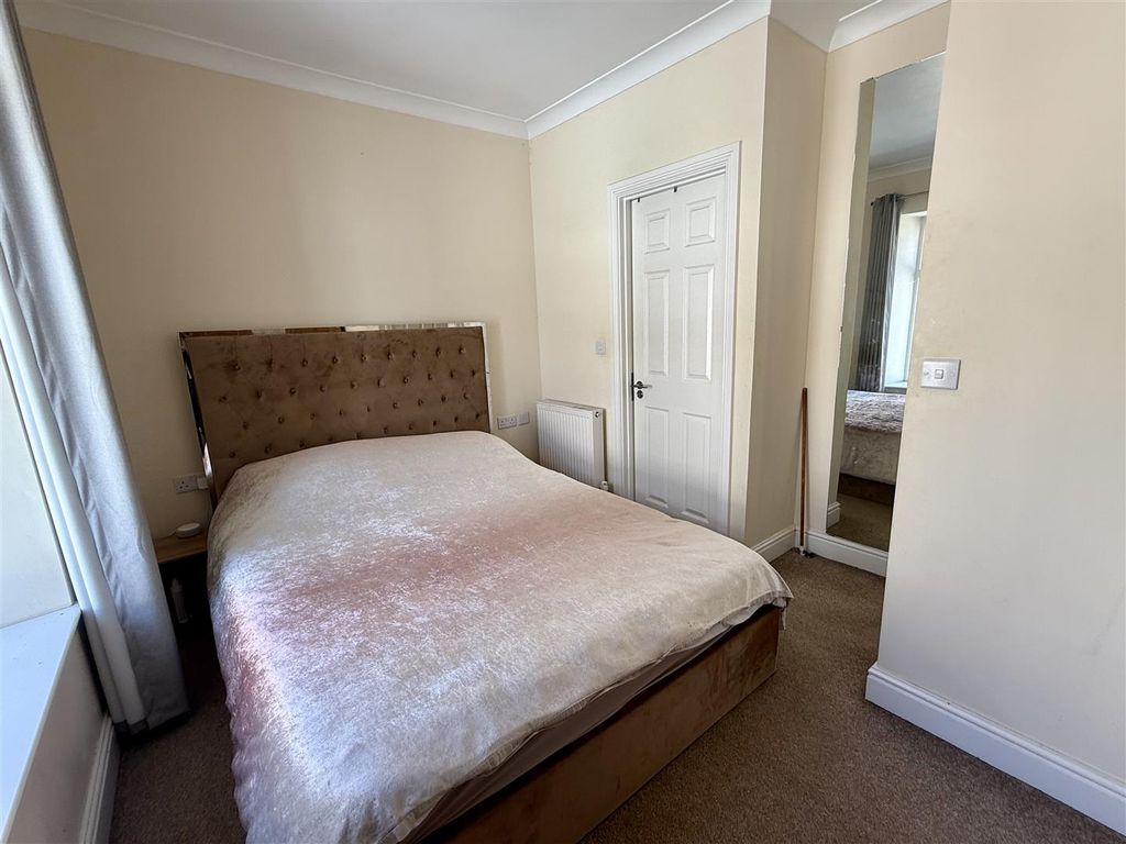 Heol Wepner Pontyates Llanelli SA15 3 Bed Detached House For Sale heol-wepner-pontyates-llanelli-sa15-3-bed-detached-house-for-sale
