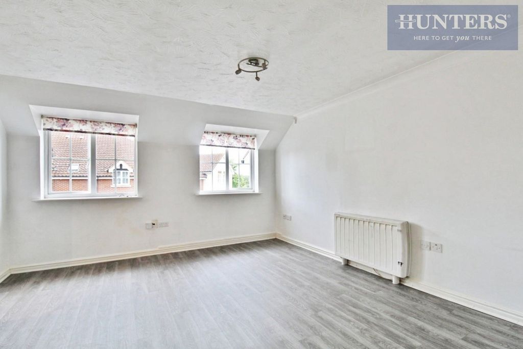 Property photo 3 of 9 Pbox-Img.Jpg