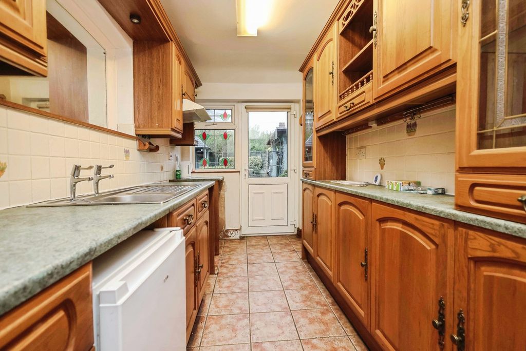 Property photo 3 of 17 Pbox-Img.Jpg