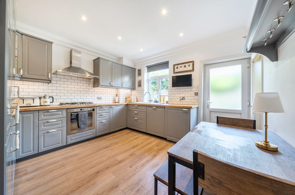 Property photo 3 of 23 1473203-15-6A27F4...