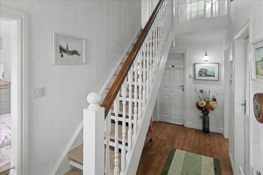 Property photo 2 of 29 Entrance Hall