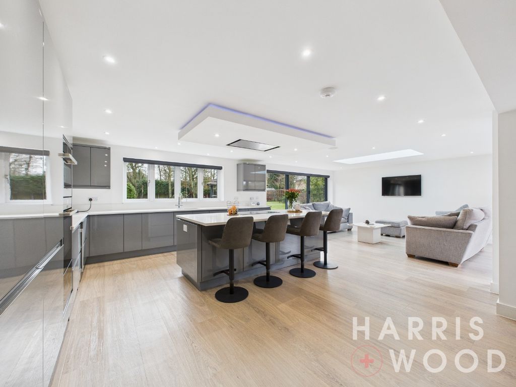 Property photo 2 of 48 4818473