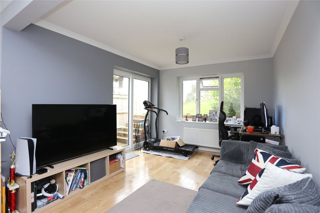 Property photo 3 of 13 Picture No. 19