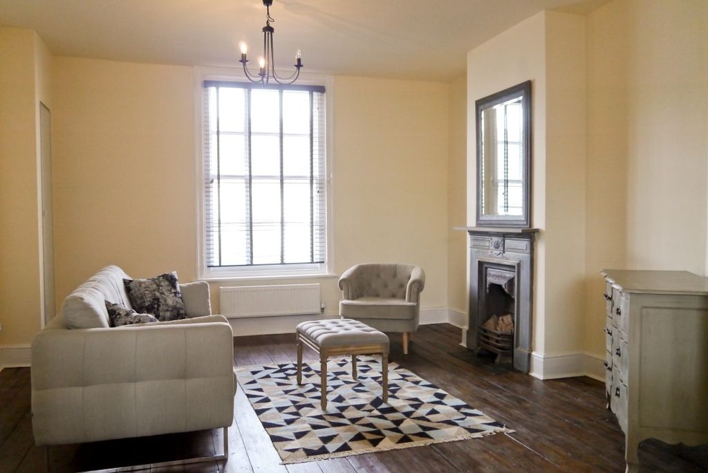 Property photo 3 of 12 P103