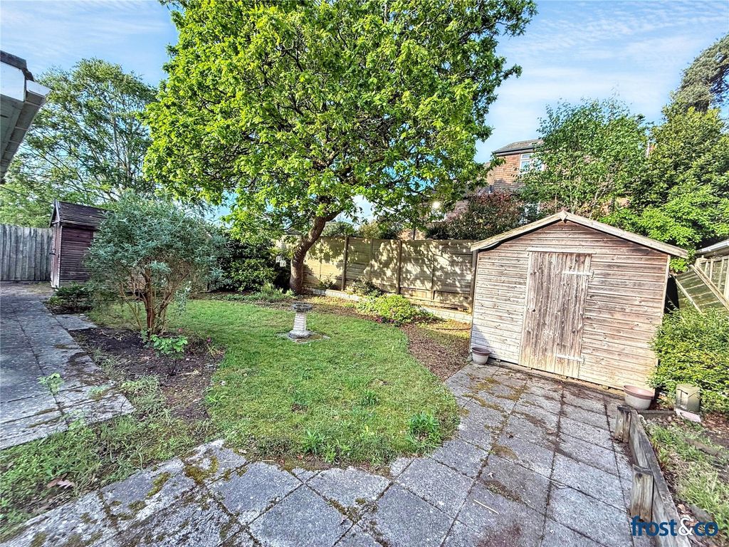 Property photo 2 of 13 Garden
