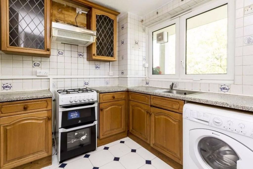 Property photo 2 of 6