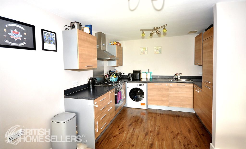 Property photo 3 of 12 Picture No. 09