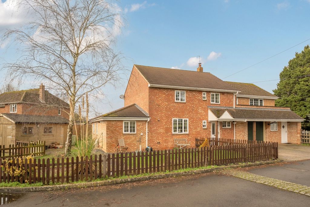 Property photo 3 of 18 1415333-2-698c887d9980c