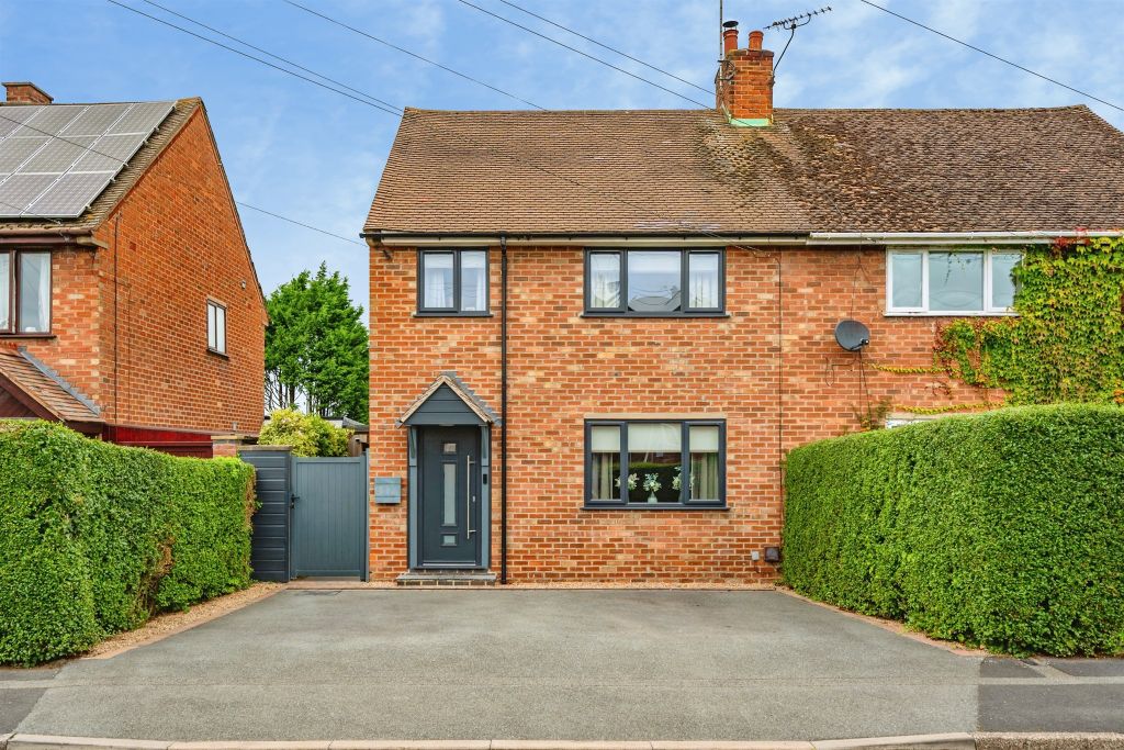 Property photo 1 of 32