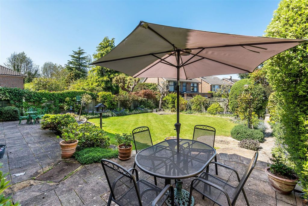 Property photo 3 of 30 Trianon-1.Jpg