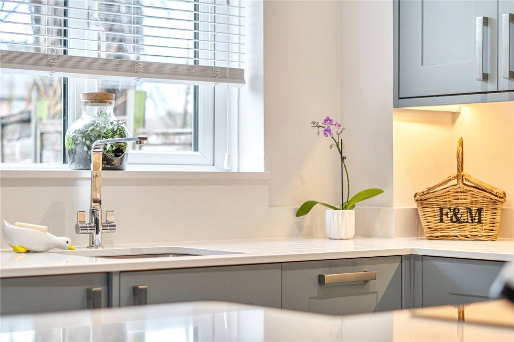 Property photo 2 of 20 Kitchen Feature