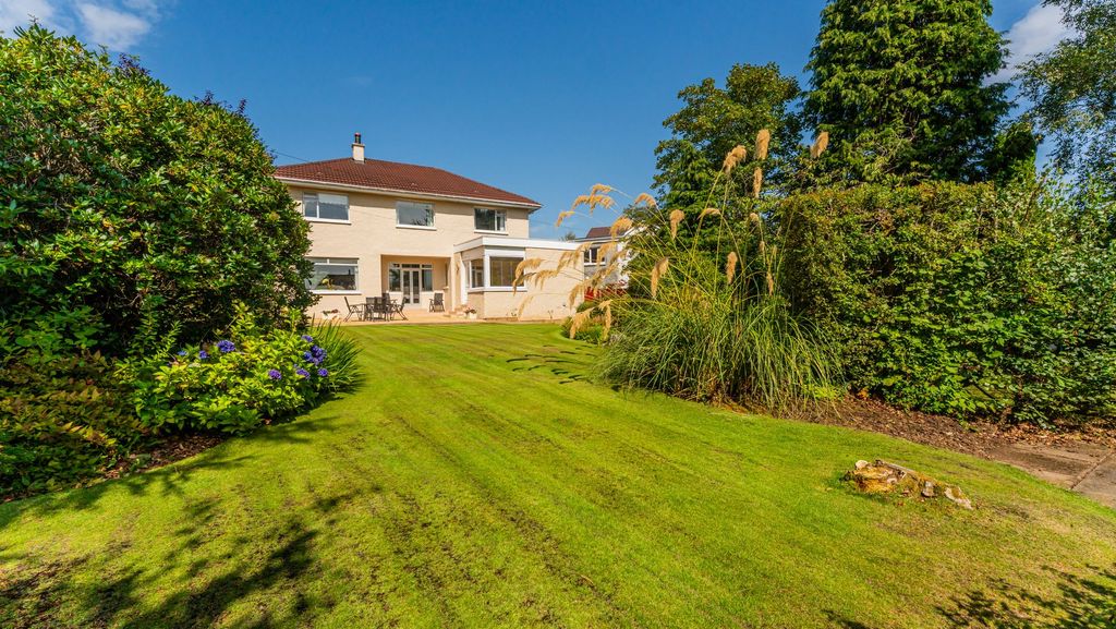 Property photo 2 of 47
