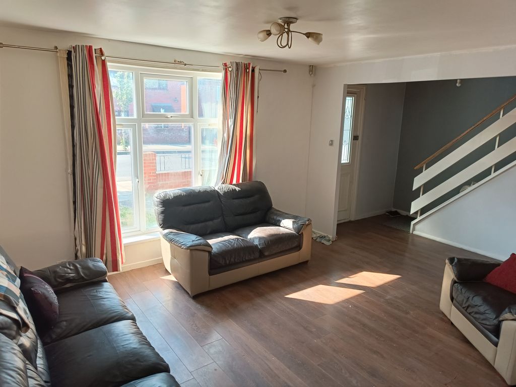 Property photo 3 of 18