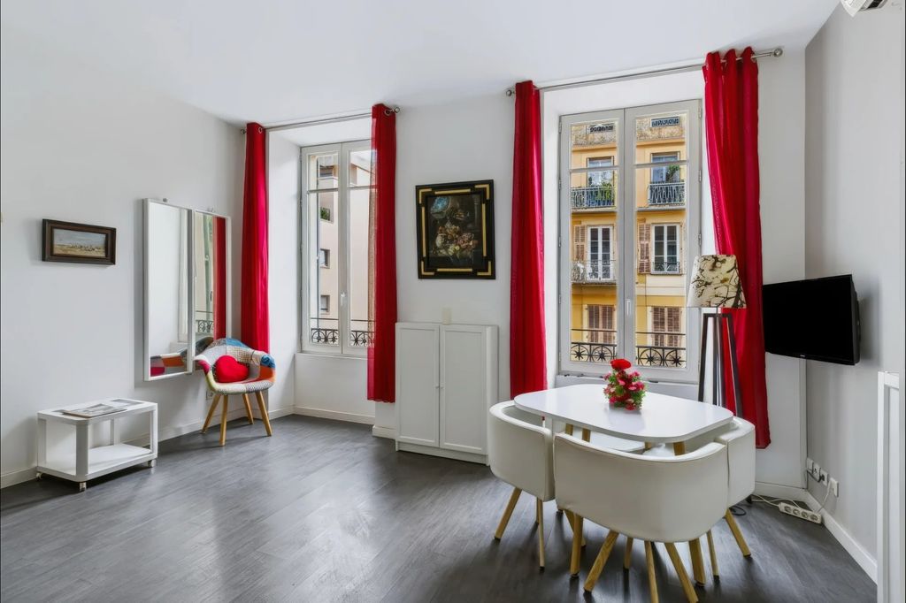 Property photo 1 of 5 Place Masséna - Studio Apartment - 27 Sq M - Air-Conditioned - South-Facing - No Work Required