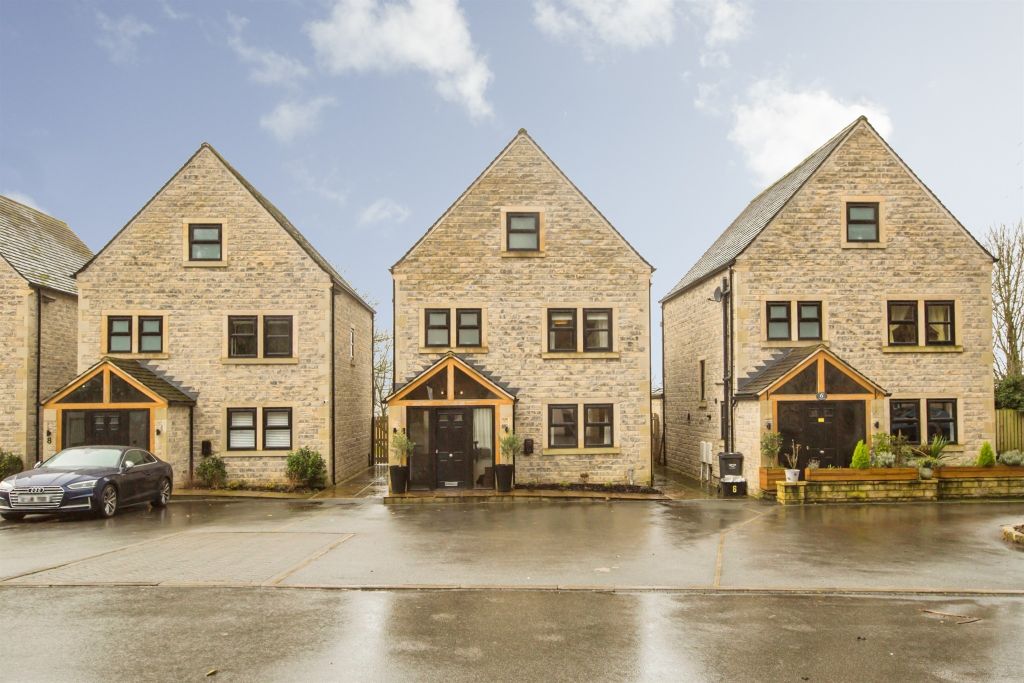 Property photo 1 of 21