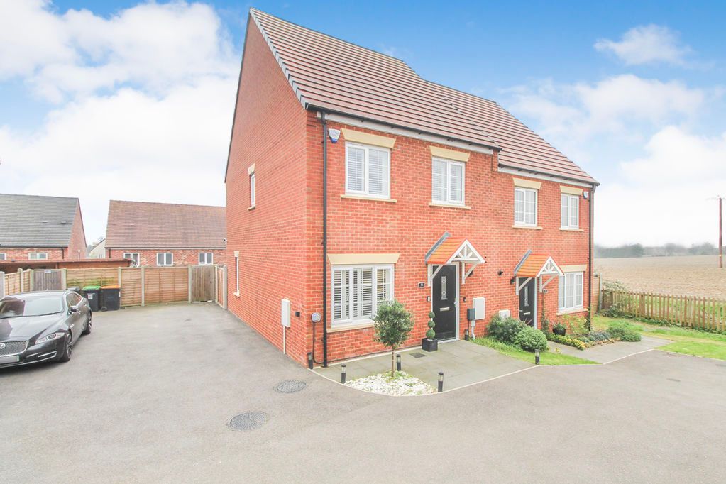 Property photo 1 of 18 Front