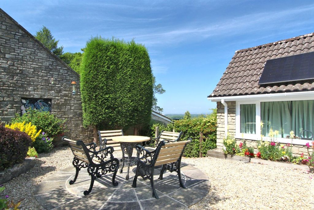 Property photo 1 of 23