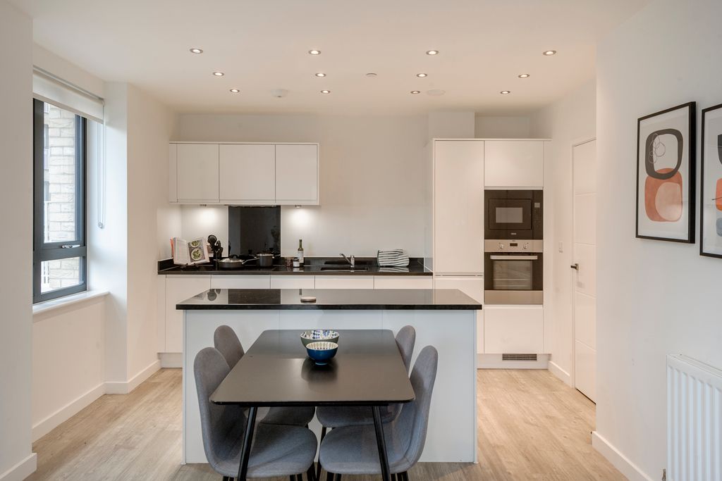 Property photo 1 of 29