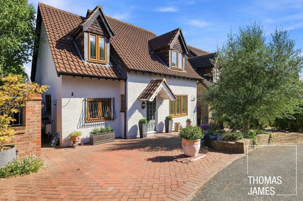 Property photo 1 of 30