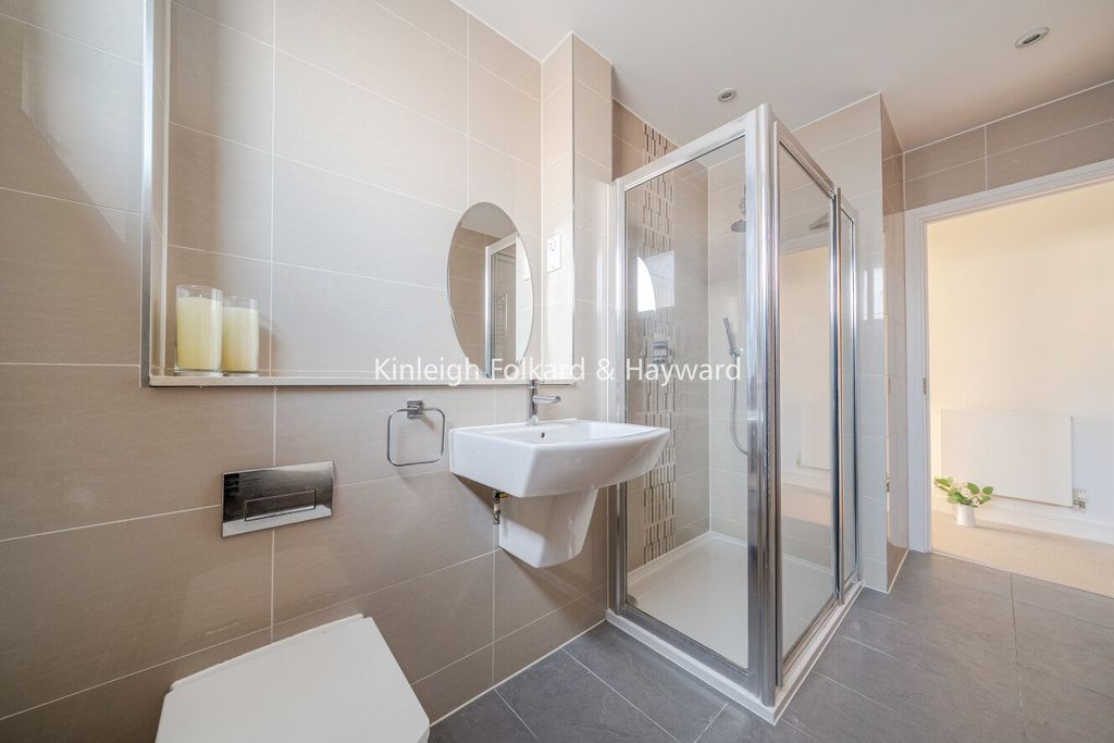 Property photo 3 of 9 Picture No. 17