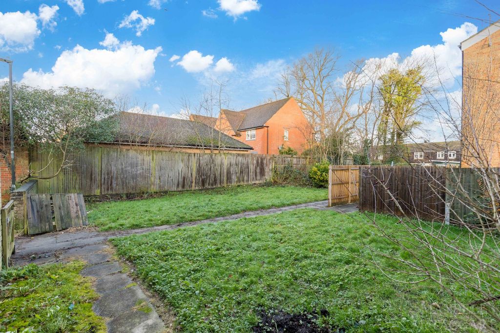 Property photo 3 of 11