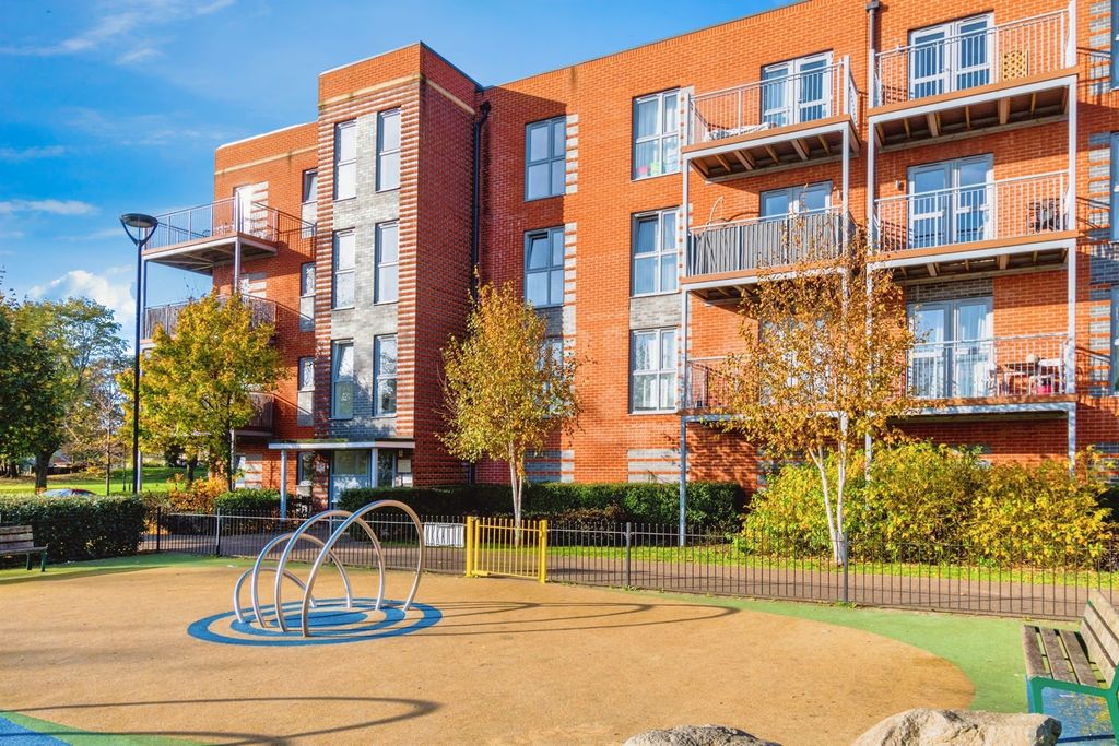 Property photo 1 of 14