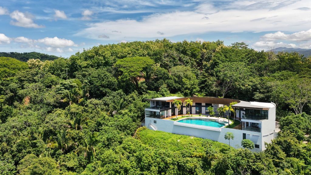 Property photo 3 of 61