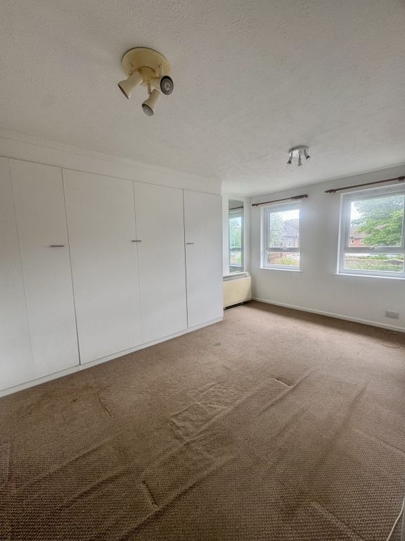 Property photo 3 of 7 Gallery