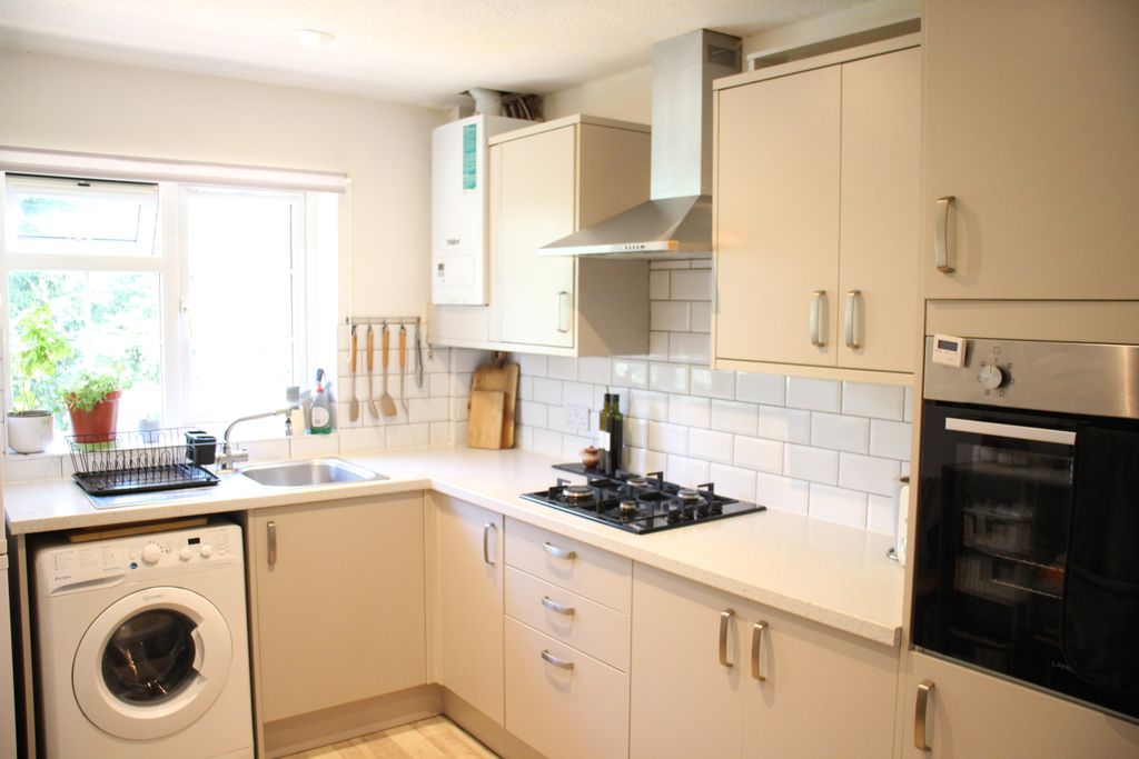 Property photo 2 of 6