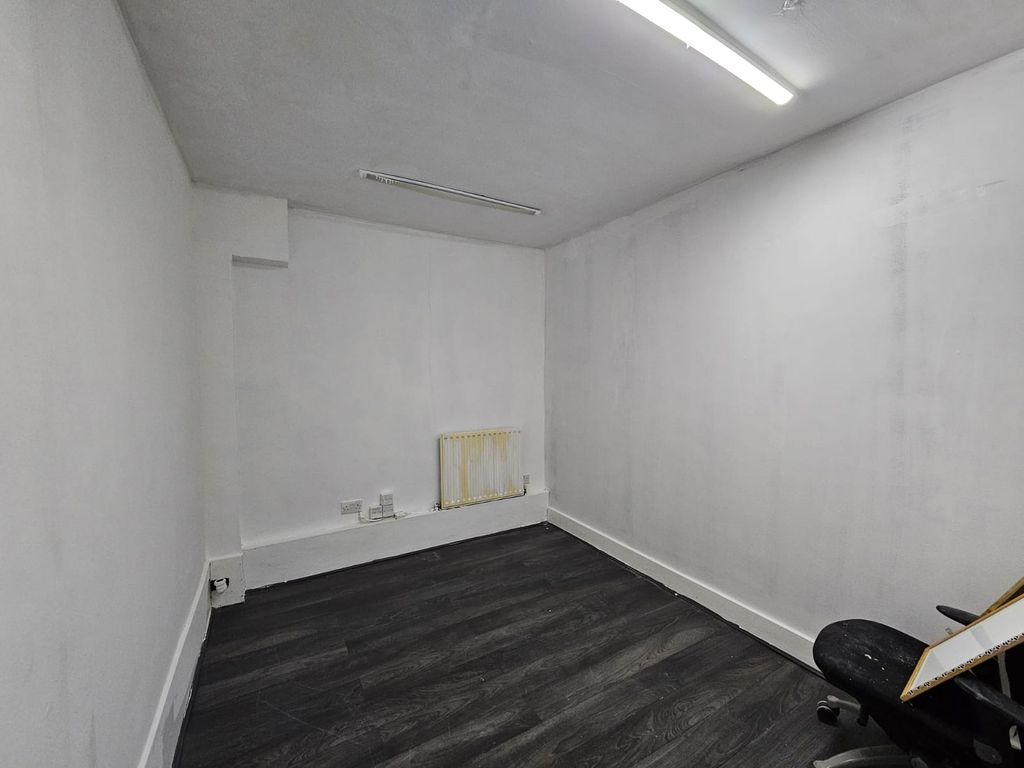 Property photo 2 of 2