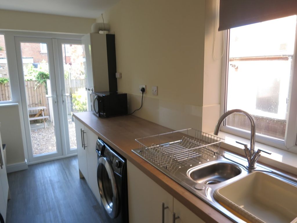 Property photo 3 of 9 Bright And Tidy Kitchen Featuring Modern Appliance...