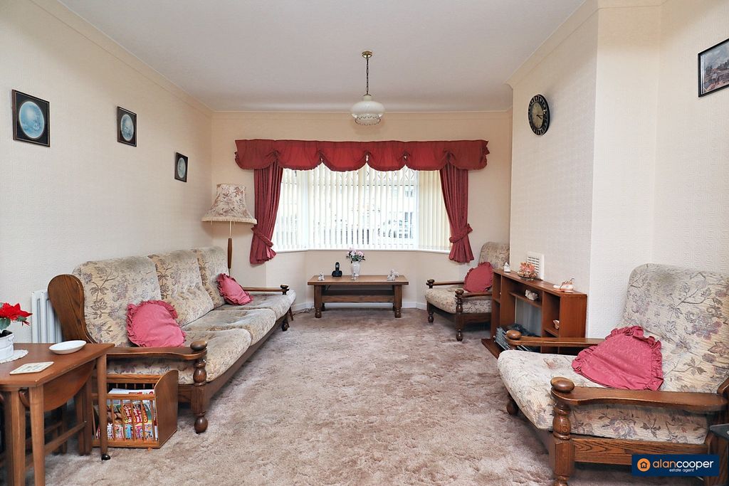 Property photo 3 of 26 4444905