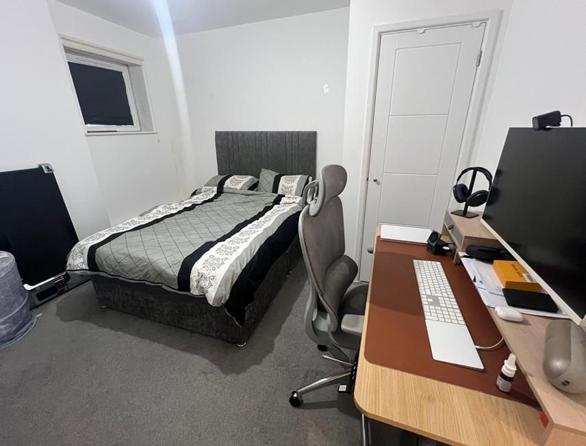 Property photo 2 of 5 4