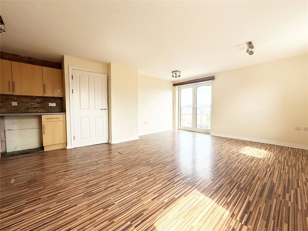 Property photo 3 of 8 Picture No. 04
