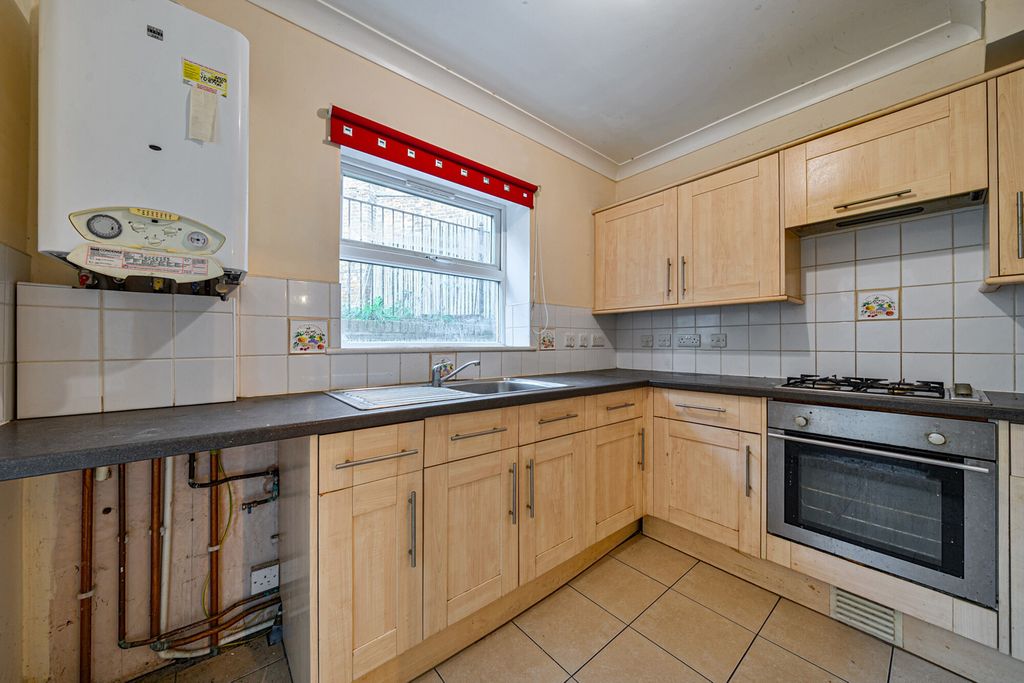 Property photo 3 of 24 Kitchen