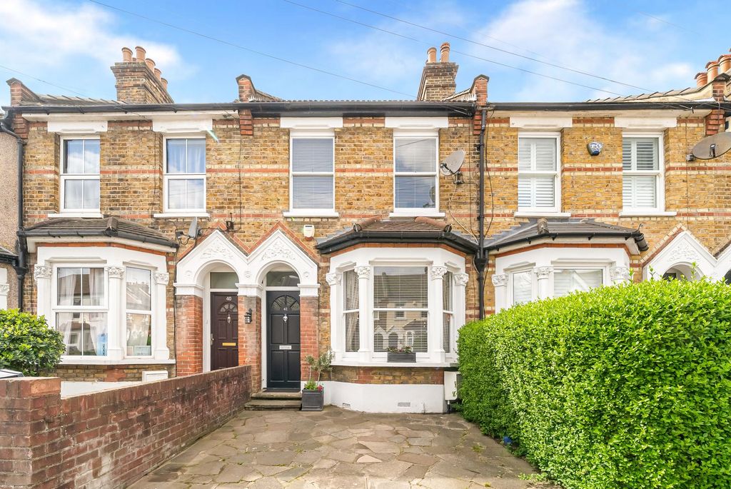 Property photo 1 of 26