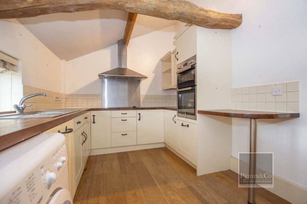 Property photo 3 of 34